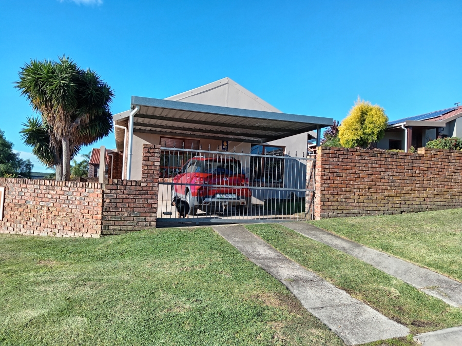 3 Bedroom Property for Sale in Strelitzia Park Eastern Cape